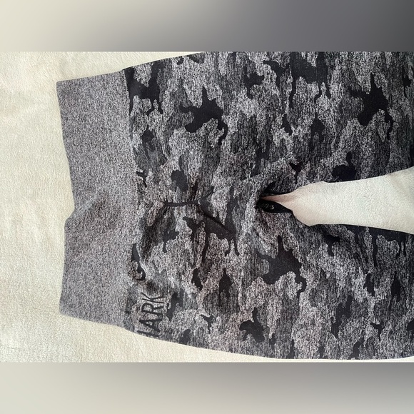 Gymshark leggings - Picture 3 of 6